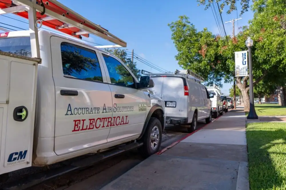 Technician providing HVAC, plumbing, and electrical service in Texas